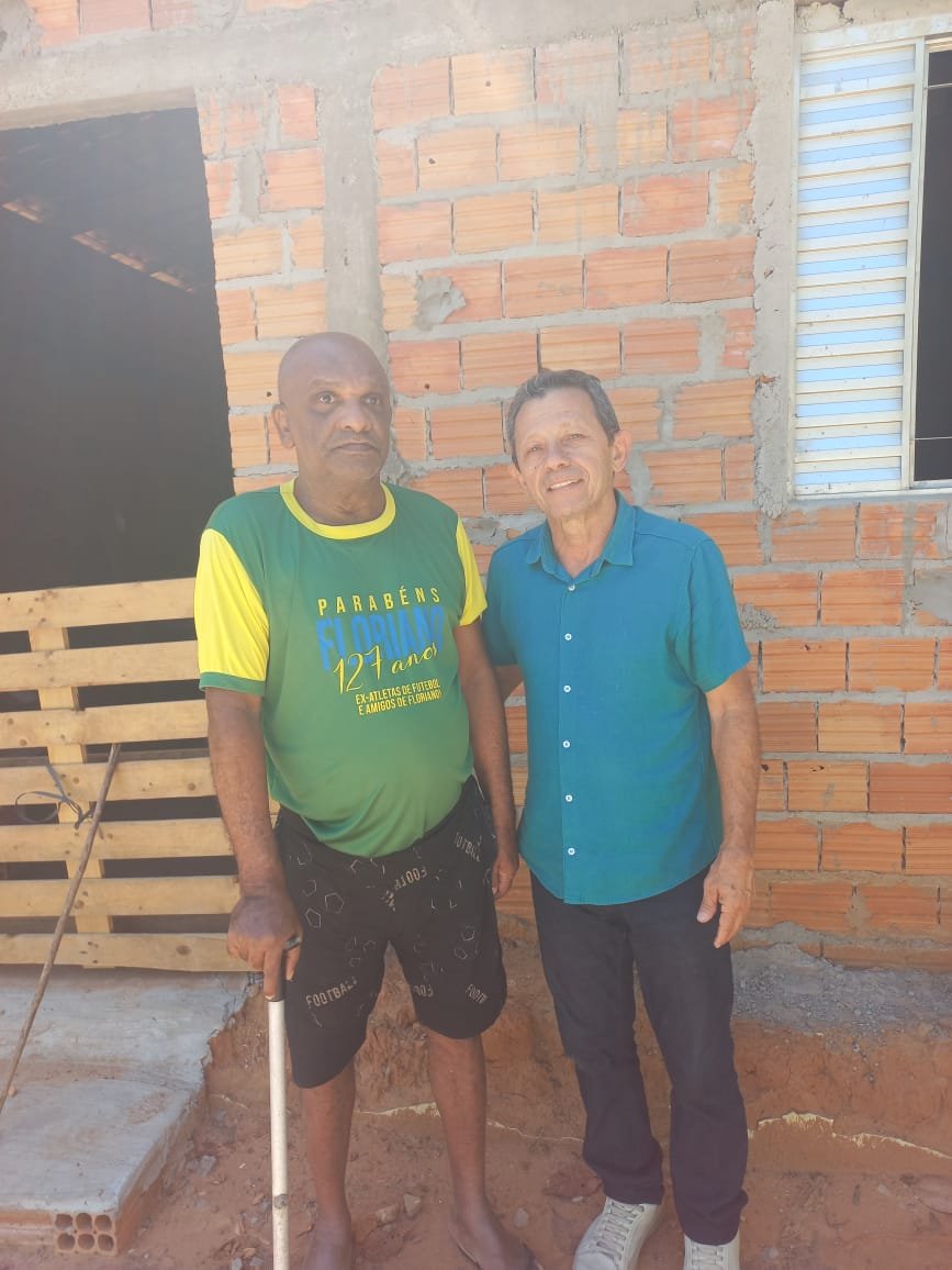 Campanha busca arrecadar recursos para concluir casa do ex-goleiro Pilôto na zona rural de Amarante